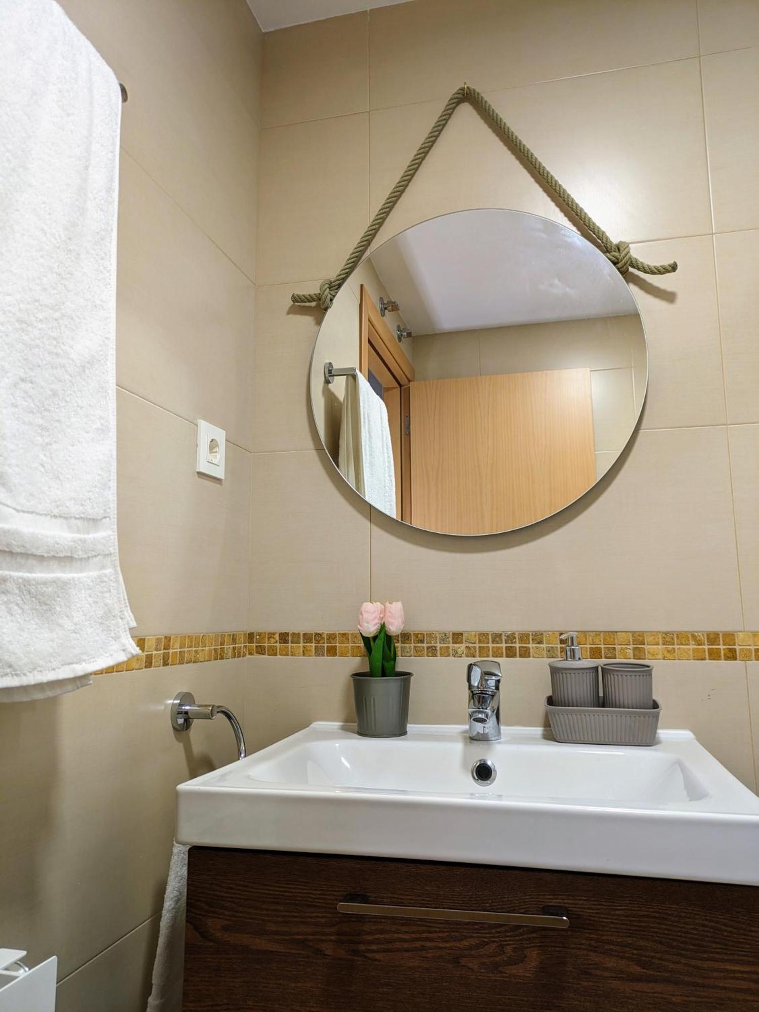 La Casa De La Montana Daire Escarrilla Dış mekan fotoğraf